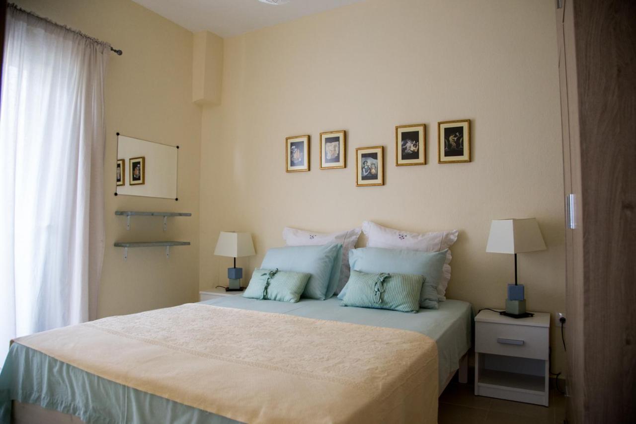 Blue Theros Apartments Paralia Dionysiou Exterior foto