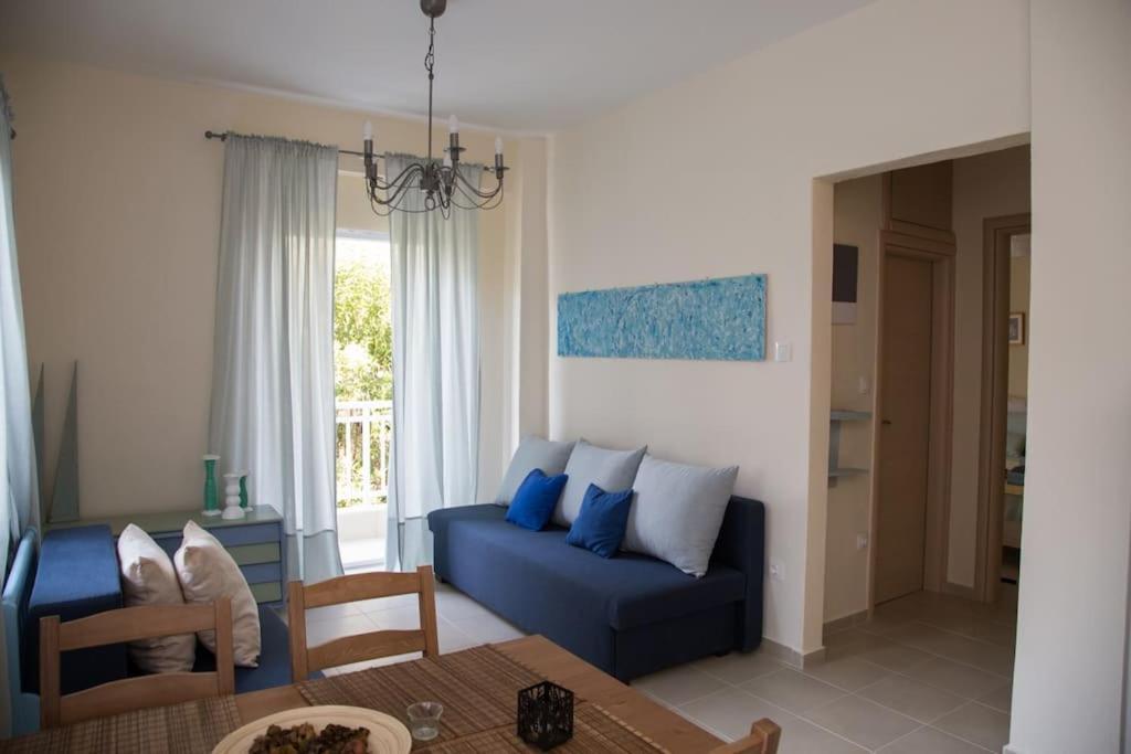 Blue Theros Apartments Paralia Dionysiou Exterior foto