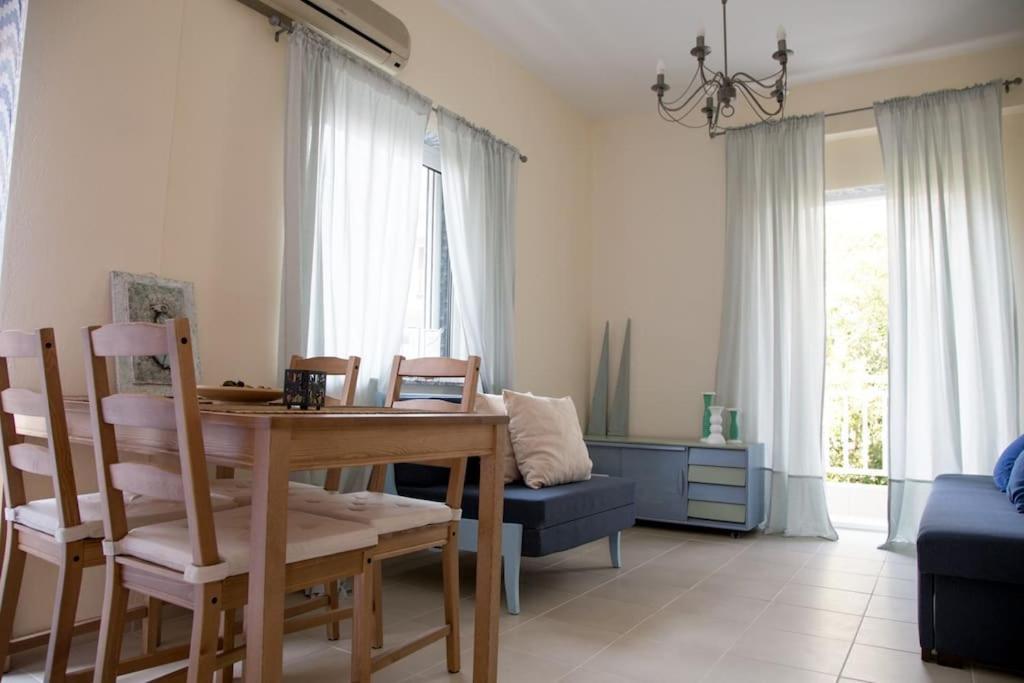 Blue Theros Apartments Paralia Dionysiou Exterior foto