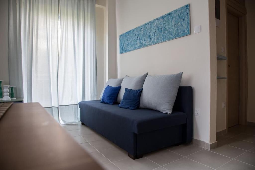 Blue Theros Apartments Paralia Dionysiou Exterior foto
